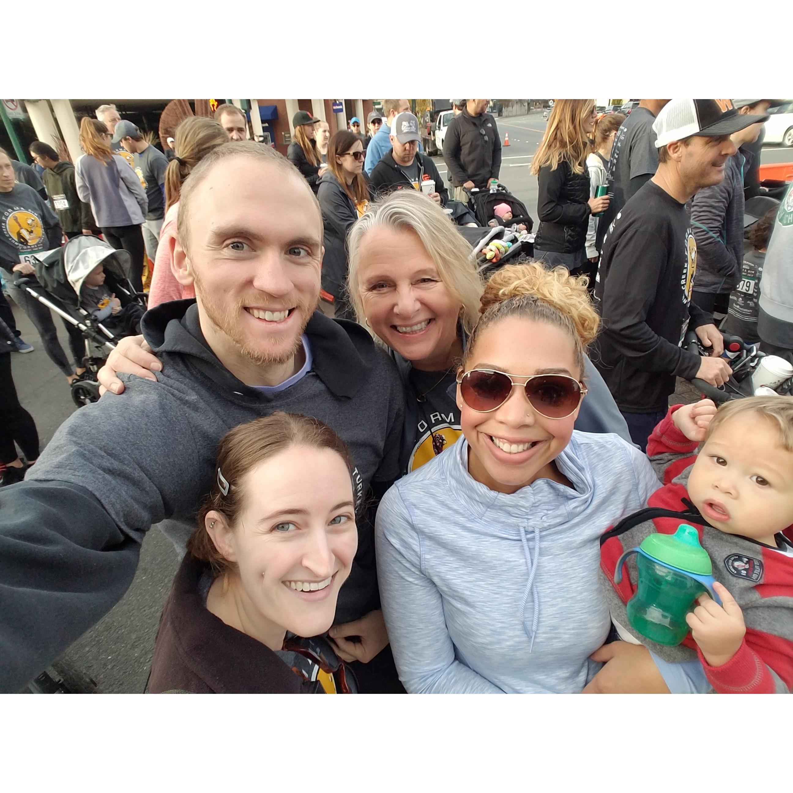 Annual Home Town Turkey Trot with the family