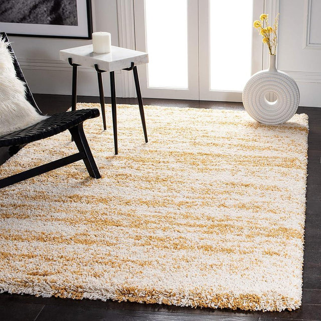 SAFAVIEH Hudson Shag Collection Area Rug - 5'3" x 7'6", Ivory & Gold, Modern Design, Non-Shedding & Easy Care, 2-inch Thick Ideal for High Traffic Areas in Living Room, Bedroom (SGH206D)
