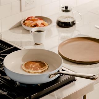 Essential Pan with Lid