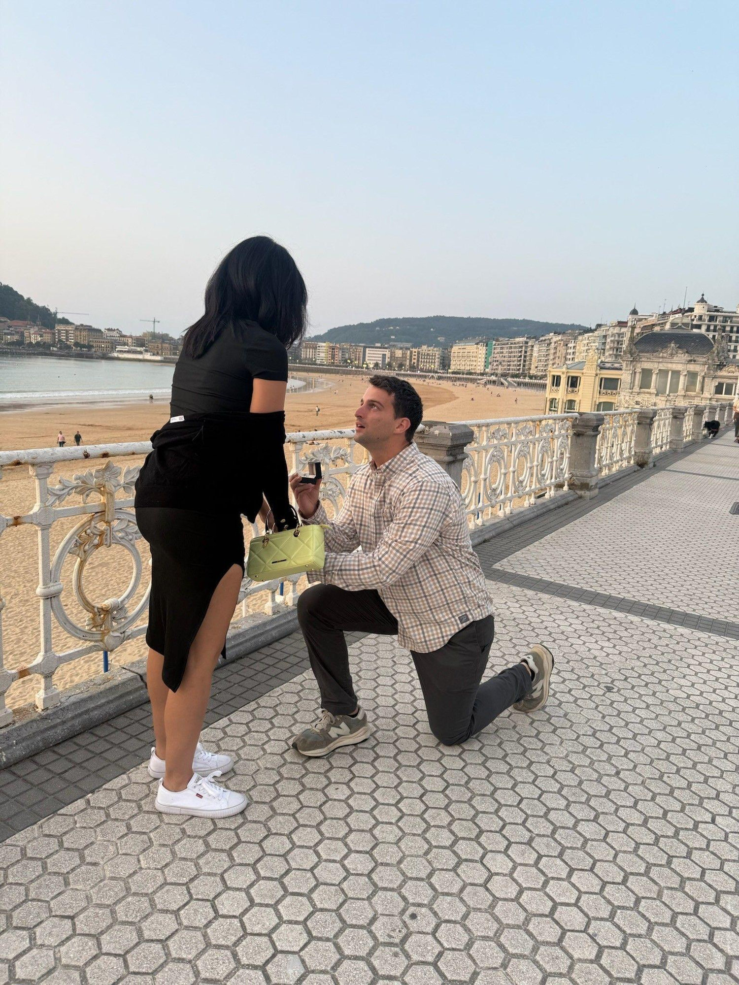 The Wedding Website of Claudia Parada and Jordan Hastoglis