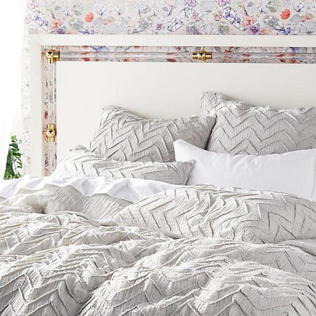 Textured Chevron Duvet Cover - Size Queen, Color Grey