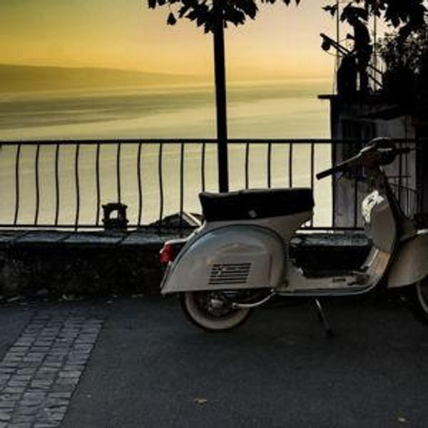 Vespa Ride in Lake Garda