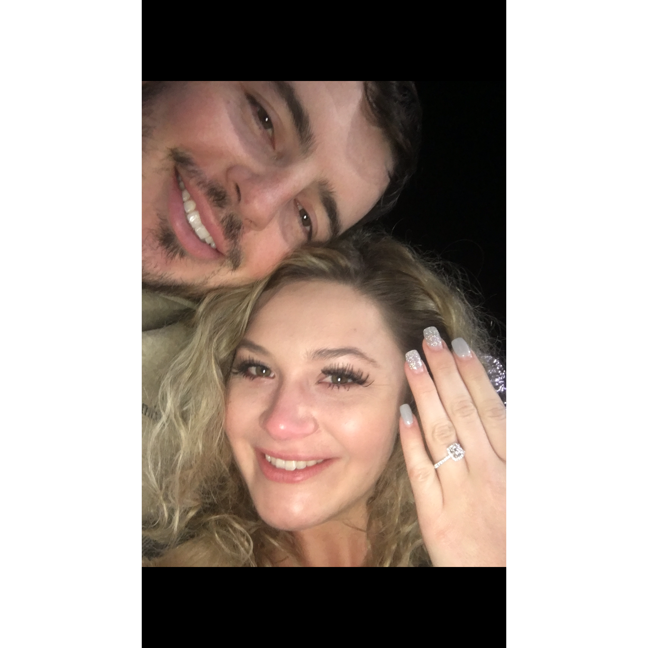 Yes, I was crying in this picture but it's the only one we have of the night Wes proposed.
Fredericksburg December 2020