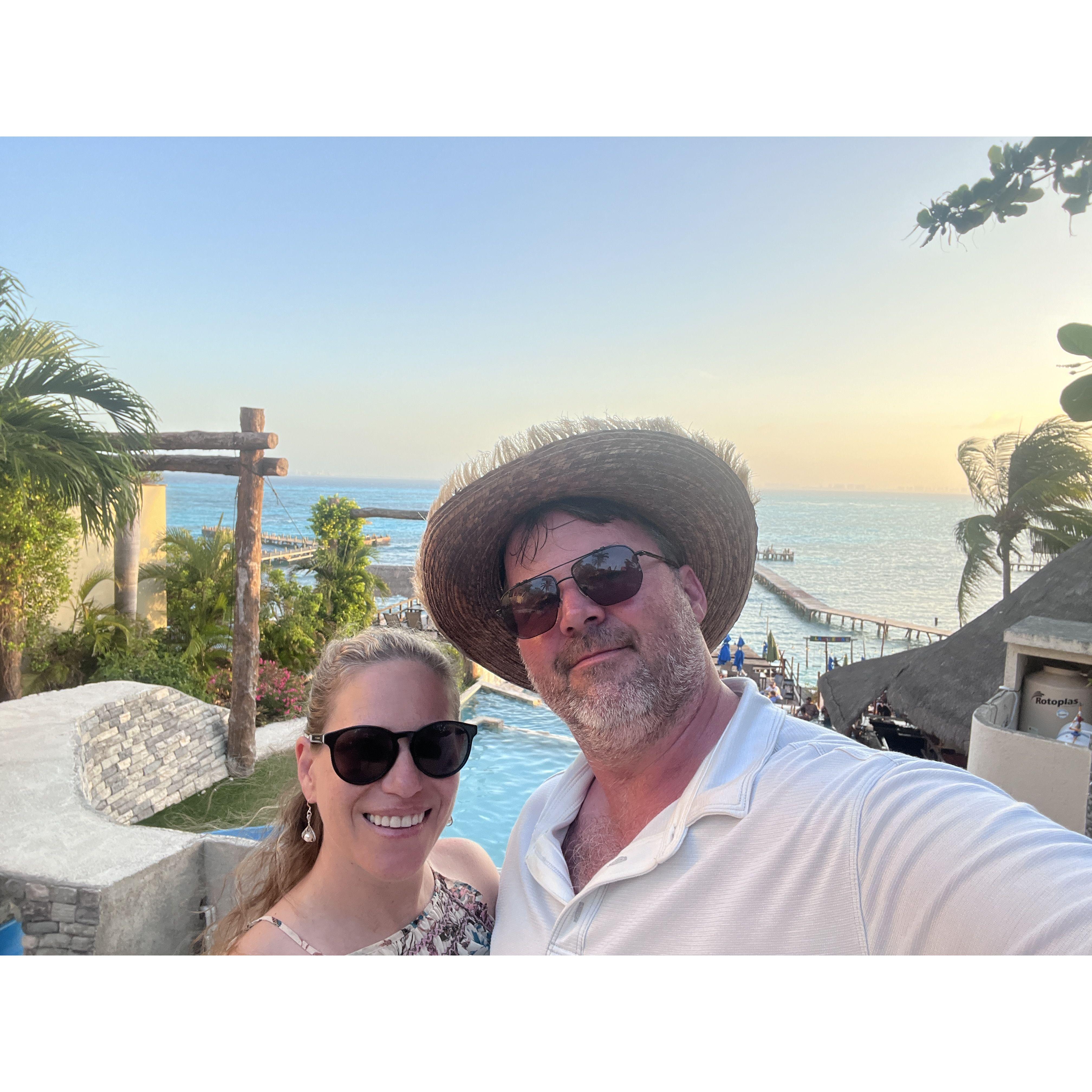 Dreamy blue ocean waters!
(not the pool right behind us, lol)