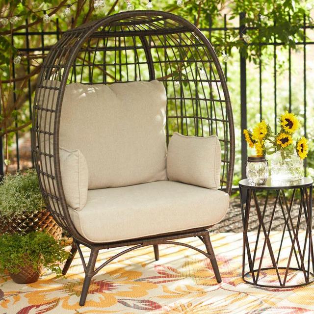 Wilson & Fisher Baytree All-Weather Wicker Cushioned Cuddle Patio Chair