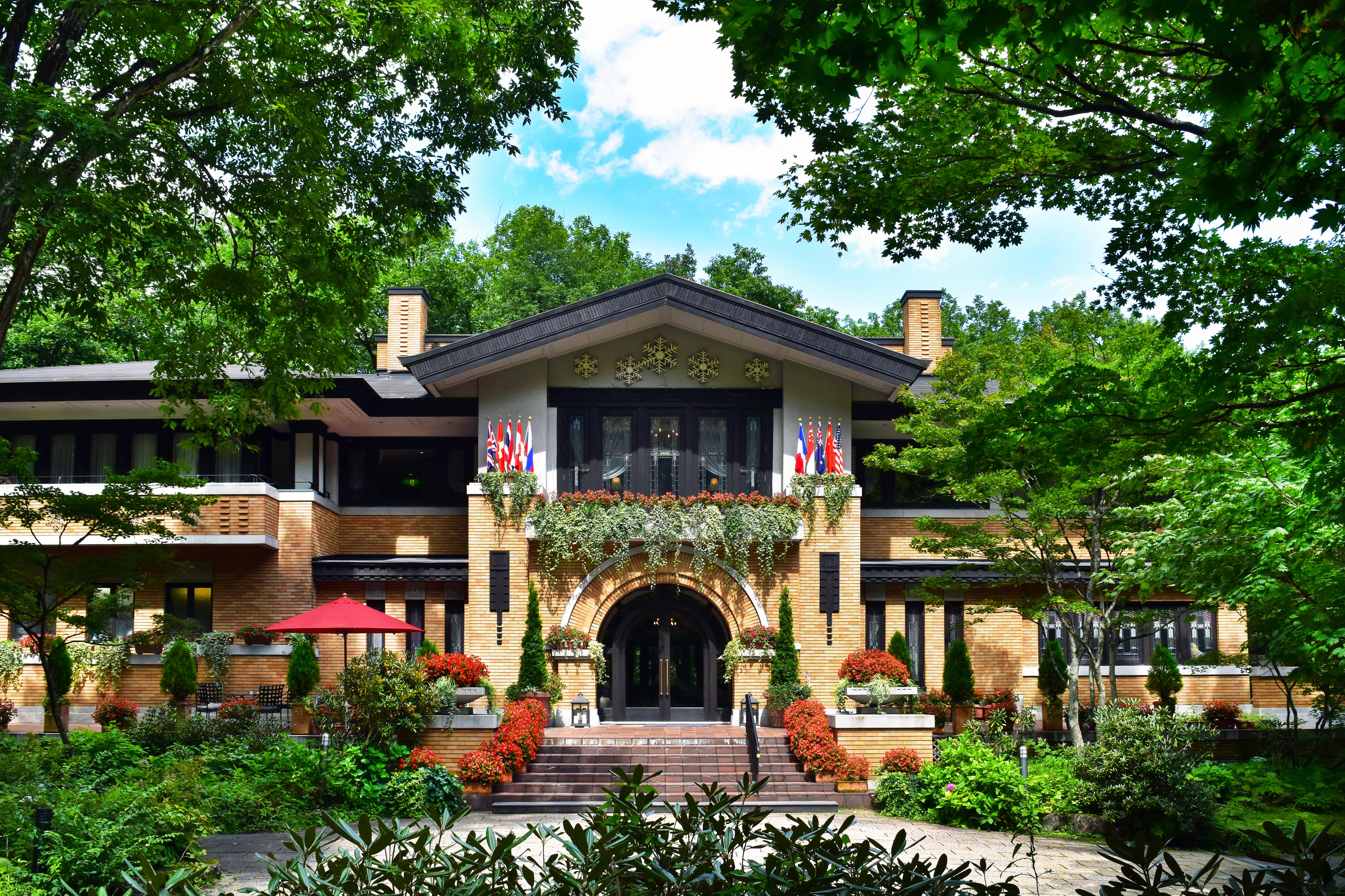 The Wedding Website of Ami Connolly and John Blagys