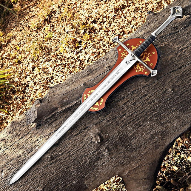 Andúril - The Flame of The West | Handcrafted Stainless Steel Replica Sword | Comes with Wall Mount Plaque & Scabbard | Collector’s Edition