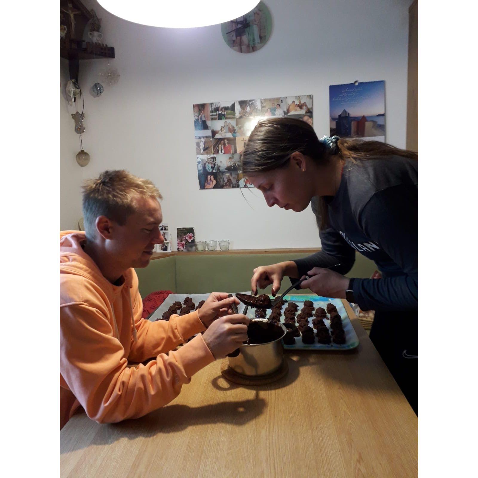 We are a great team. :) We made chocolate-cake treats for one of the family parties.