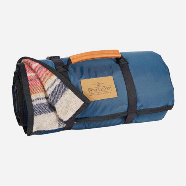 Pendleton Roll-Up Blanket