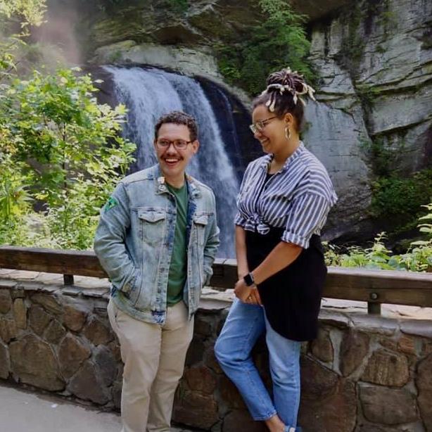 Kyle: "Act casual.. everything's fine..."
Scilla: "omg omg omg hehehe"