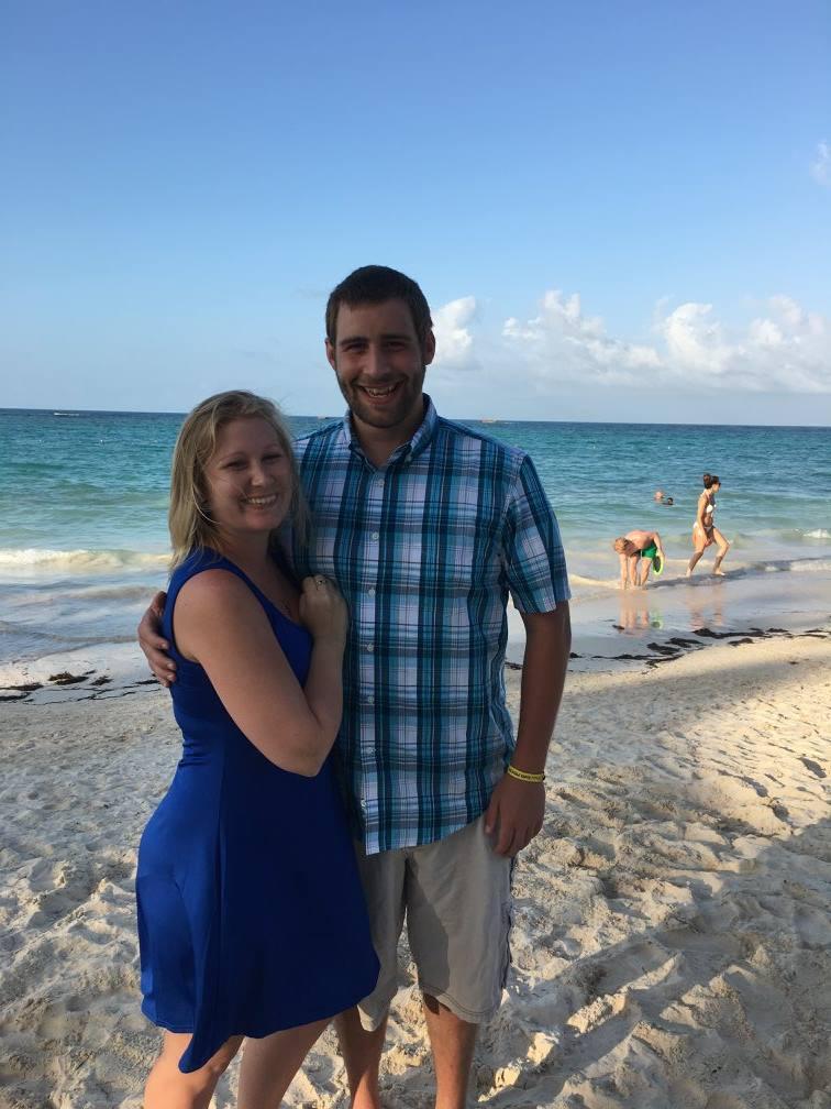 The Wedding Website of Ally Thomas and Zach Weaver