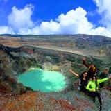 Explore Volcanoes & Scenic Views