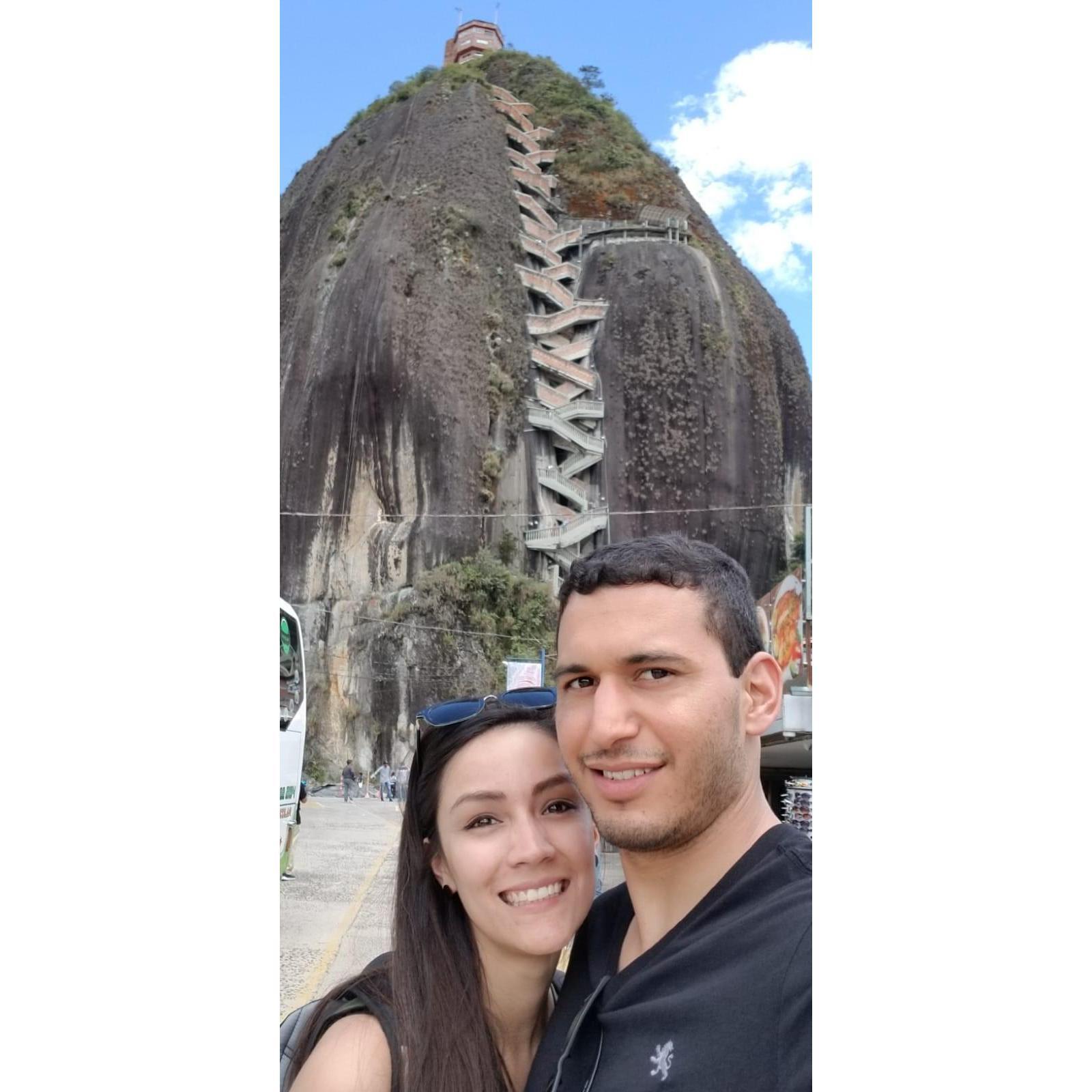 Nuestro primer viaje internacional juntos... Colombia!
***
Our first international trip together... Colombia!