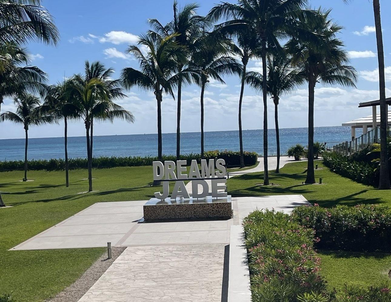 The Wedding Website of Jada Pulido and Robert Horowitz