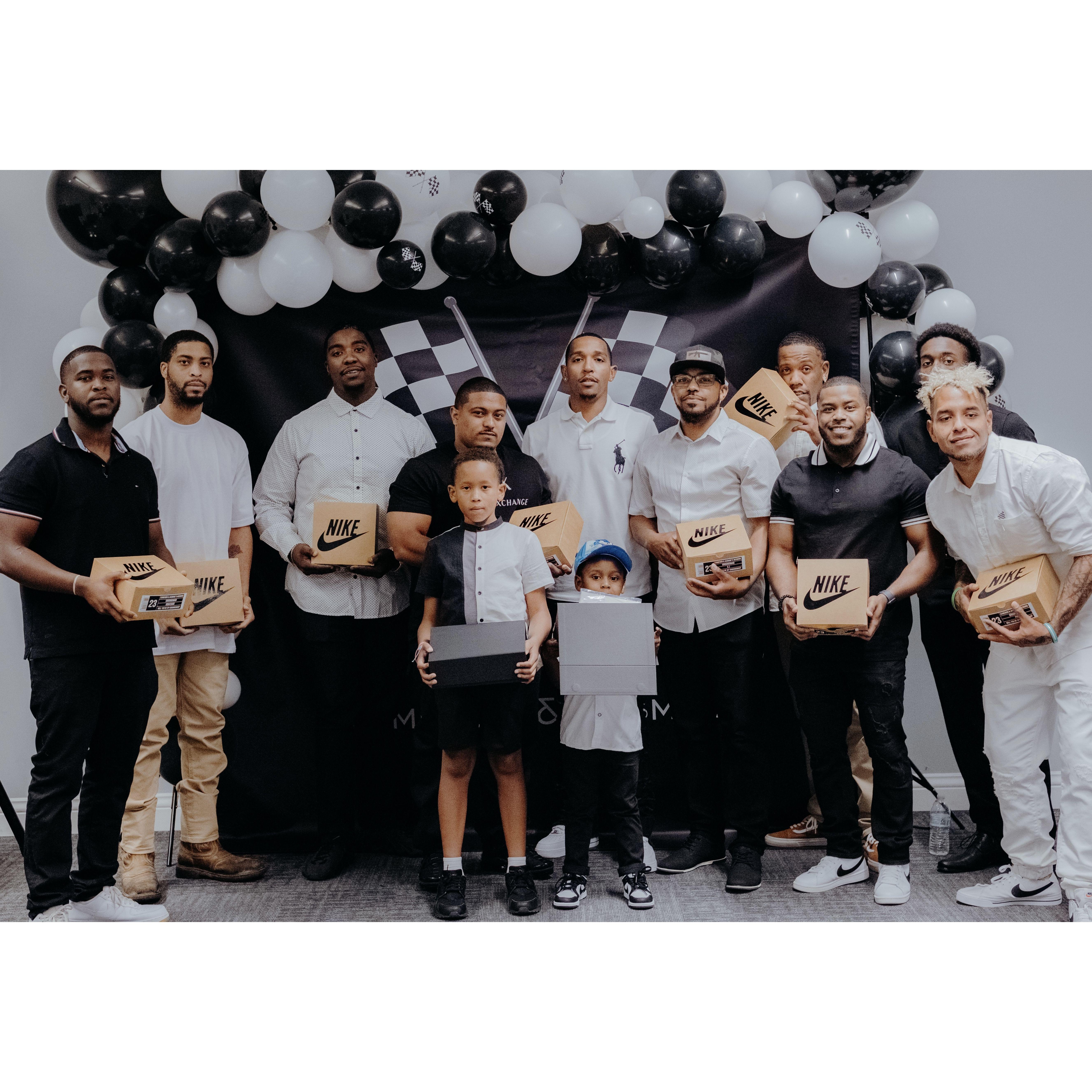  Groomsman: Cj Hawkins,Herman Graves,Marcus Stevens,Jonathan Stevens,Joel Jones,Ashton,Philip Guajardo,De’Andre Stevens,Christopher Lamar  Jr Groomsmen: Gregory “Jr”Smith