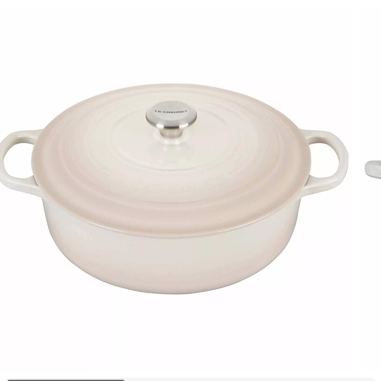 Le Creuset Round Wide Dutch Oven, 6.75 qt. | Sur La Table