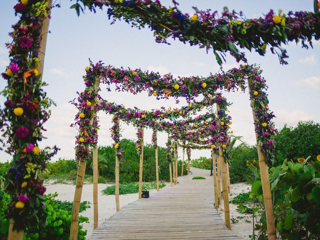 The Wedding Website of Chelsea Oneal and Talon Chappell
