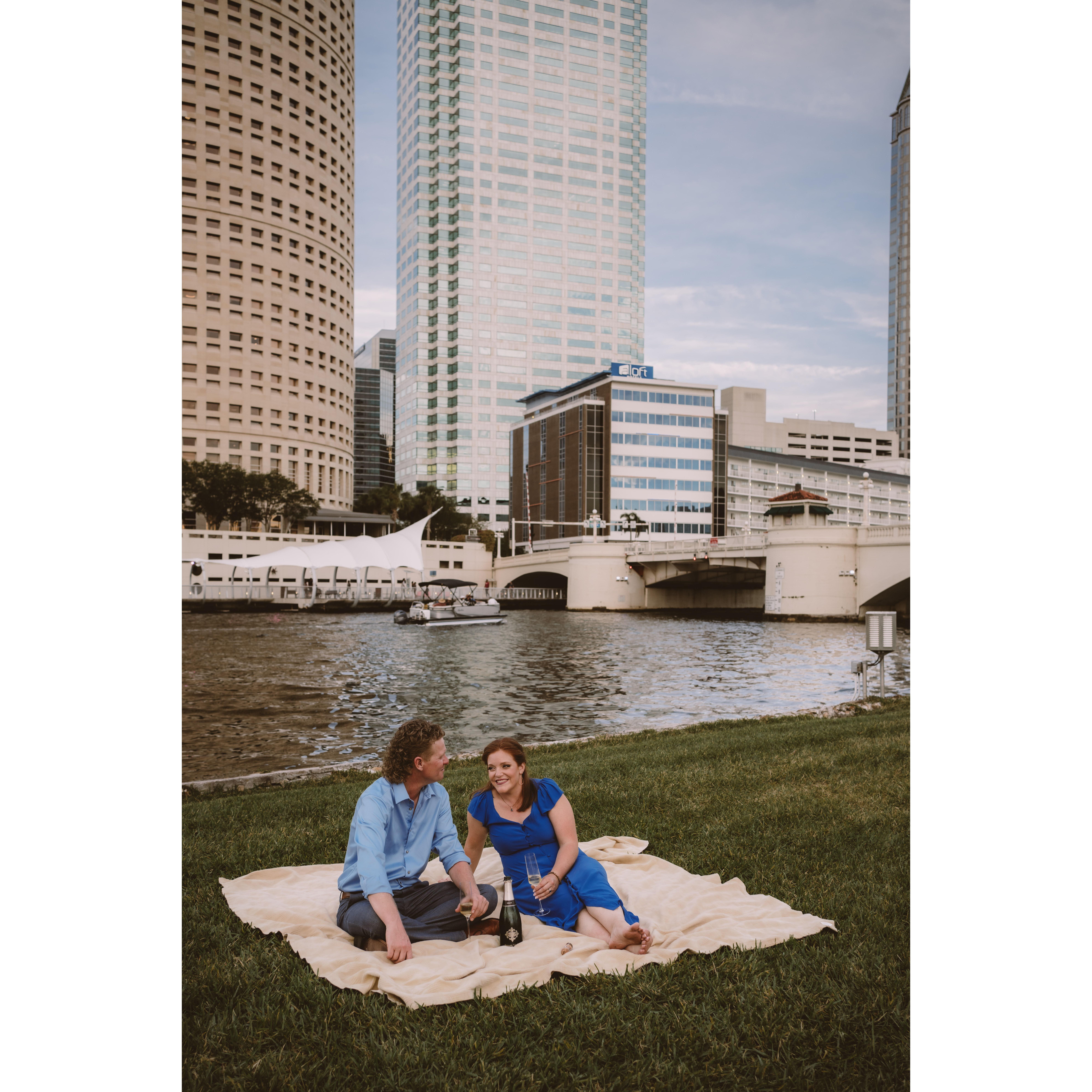 Engagement Photo Session 📸: Lauren Schoepfer Photography https://www.laurenschoepfer.photo