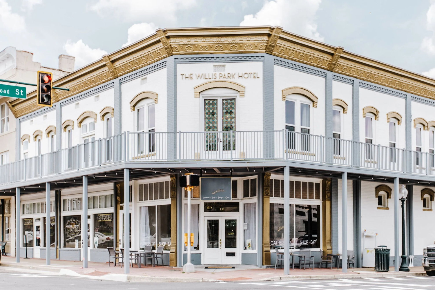 The Wedding Website of Katy Bell Strickland and Miles Midas
