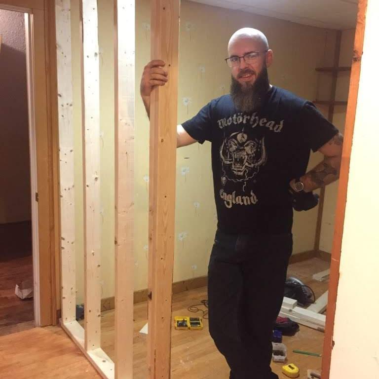 the tiny bedroom: in progress