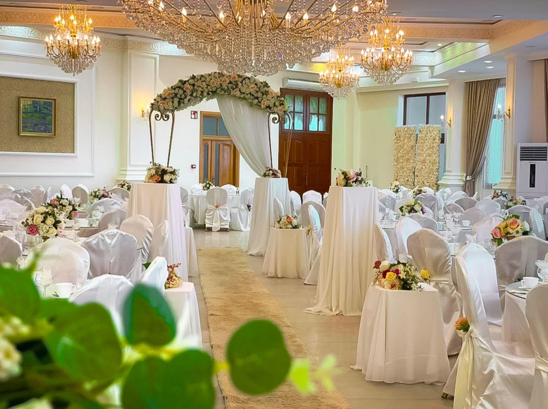 The Wedding Website of Tassala Djennadi and Evan Gonzalez