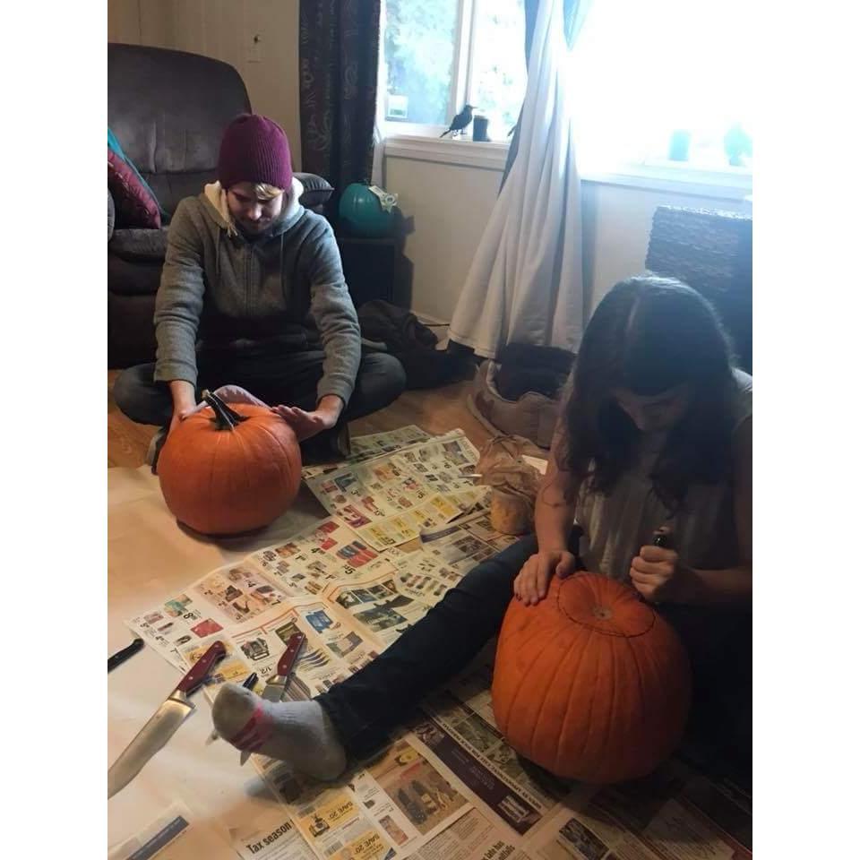 Pumpkin Carving at Restory's Mom's house. October 2017