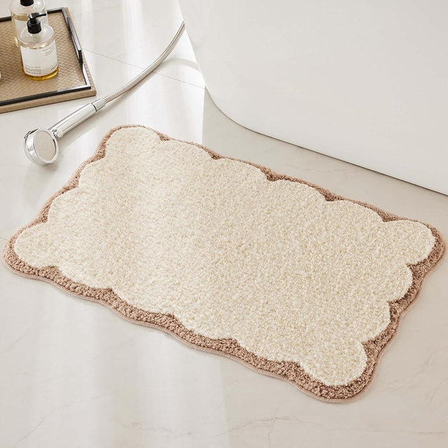 Ohocut Luxury Microfiber Bathroom Rugs, Beige Sand Scalloped Bath Rug Boho Farmhouse Cute Aesthetic Preppy Bath Mat for Bathroom, Tub, Floor Carpet, Sink, Shower, Anti Slip, Absorbent, 26x16
