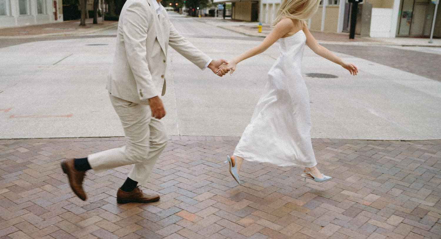 The Wedding Website of Abigail Tonn and Davis Johnson