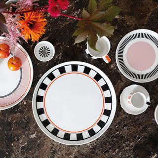 Memphis Round Serving Tray