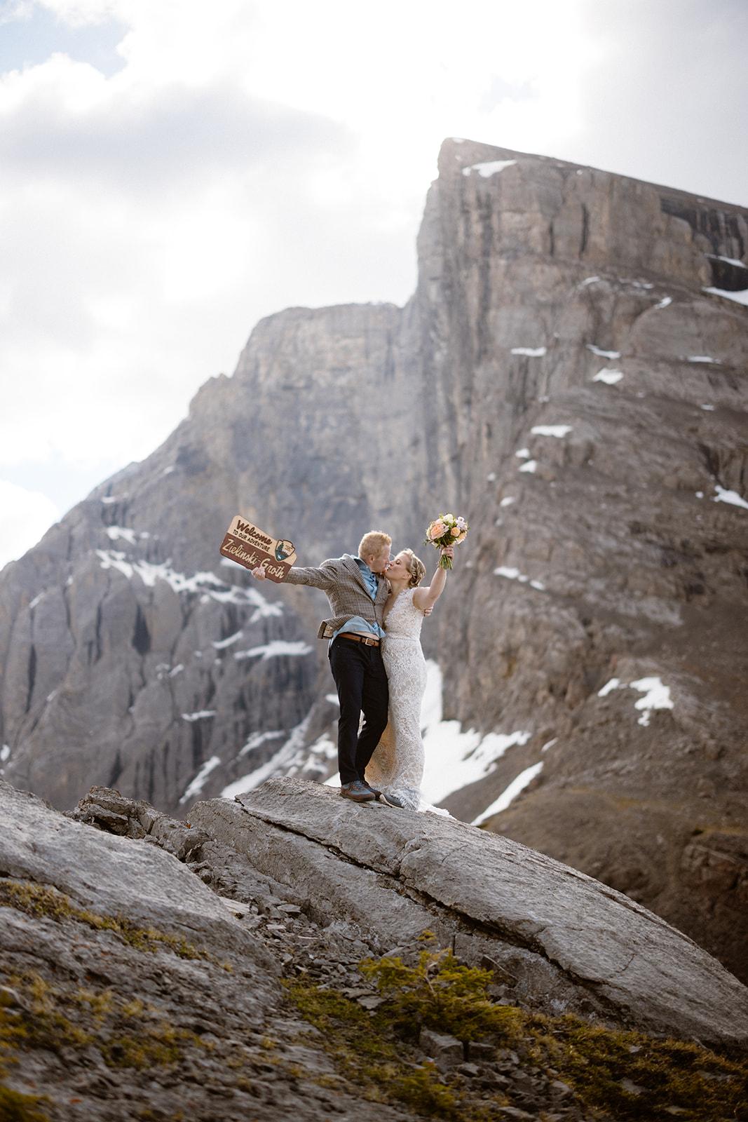 The Wedding Website of Kara Groth and Brad Zielinski