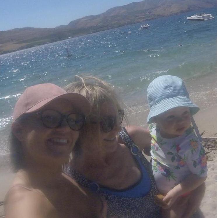 Nikki, Moms & young Viv Dog