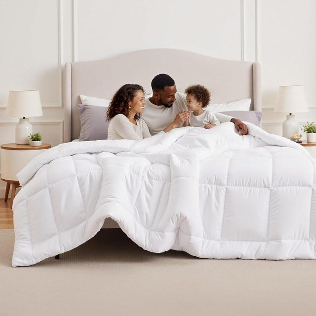 Bedsure Comforter Duvet Insert - Quilted Comforters Super King Size, All Season Duvet, GentleSoft Down Alternative Bedding Blanket, with 8 Tabs, Gifts for Women/Men, White, Super King 120x120 Inches
