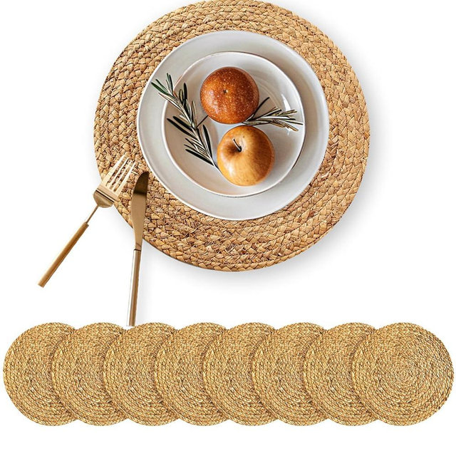 MRS WOODS EVENTS Round Woven Placemats Set of 8, 13.5 Inch Rattan Boho Placemats Water Hyacinth Placemats Farmhouse Wicker Placemats Heat Resistant Placemats for Dining Table Indoor Outdoor Placemats