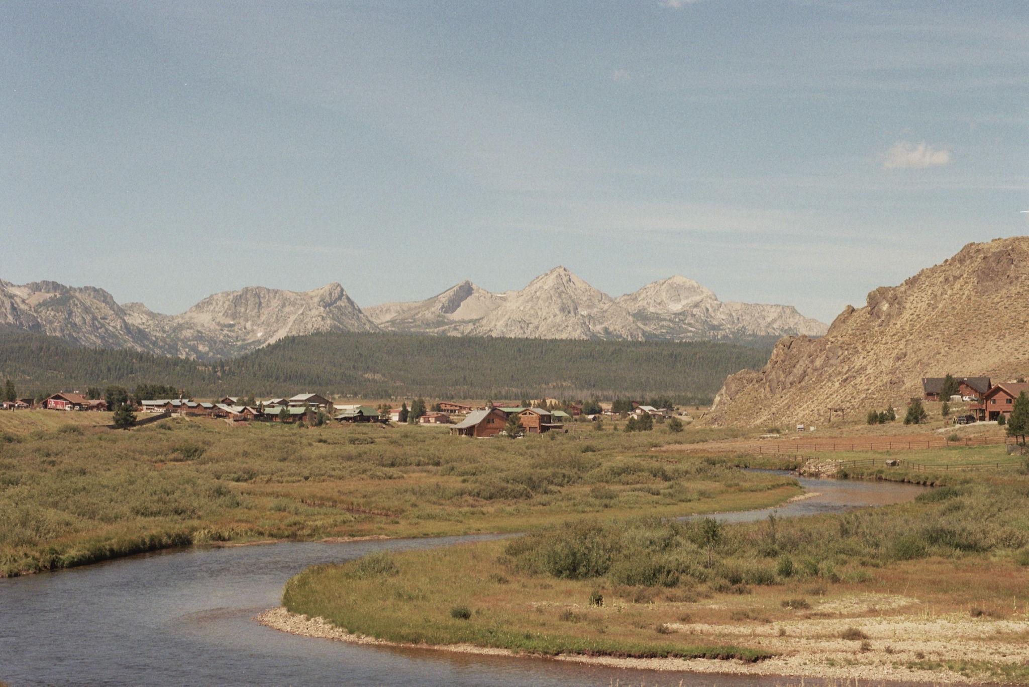 The Wedding Website of Haley Hunter and Zach Burg