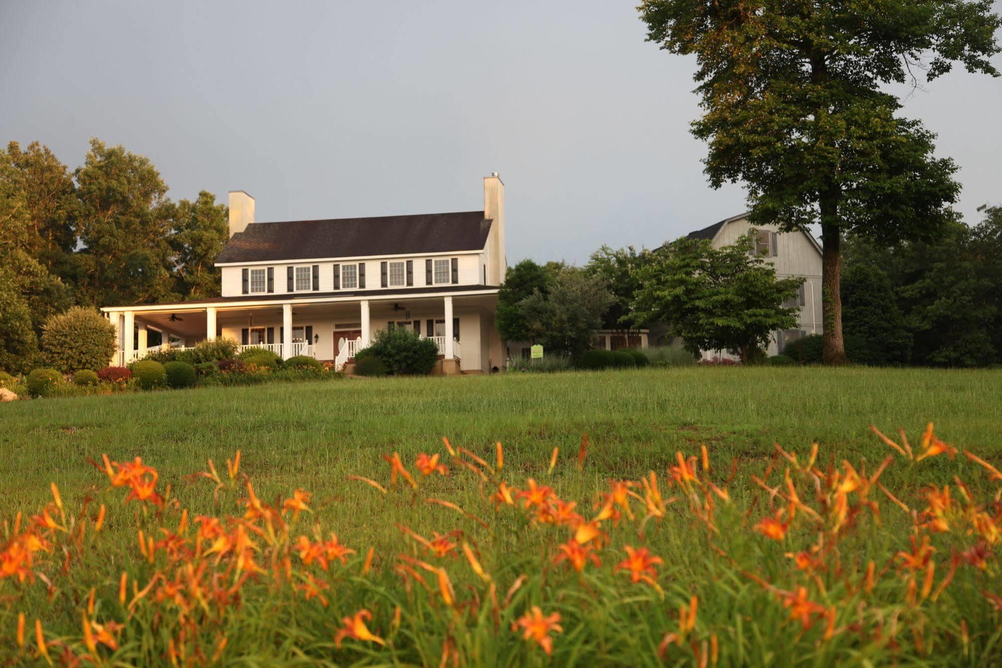 The Wedding Website of Julianne Plourde and Jack Morgan