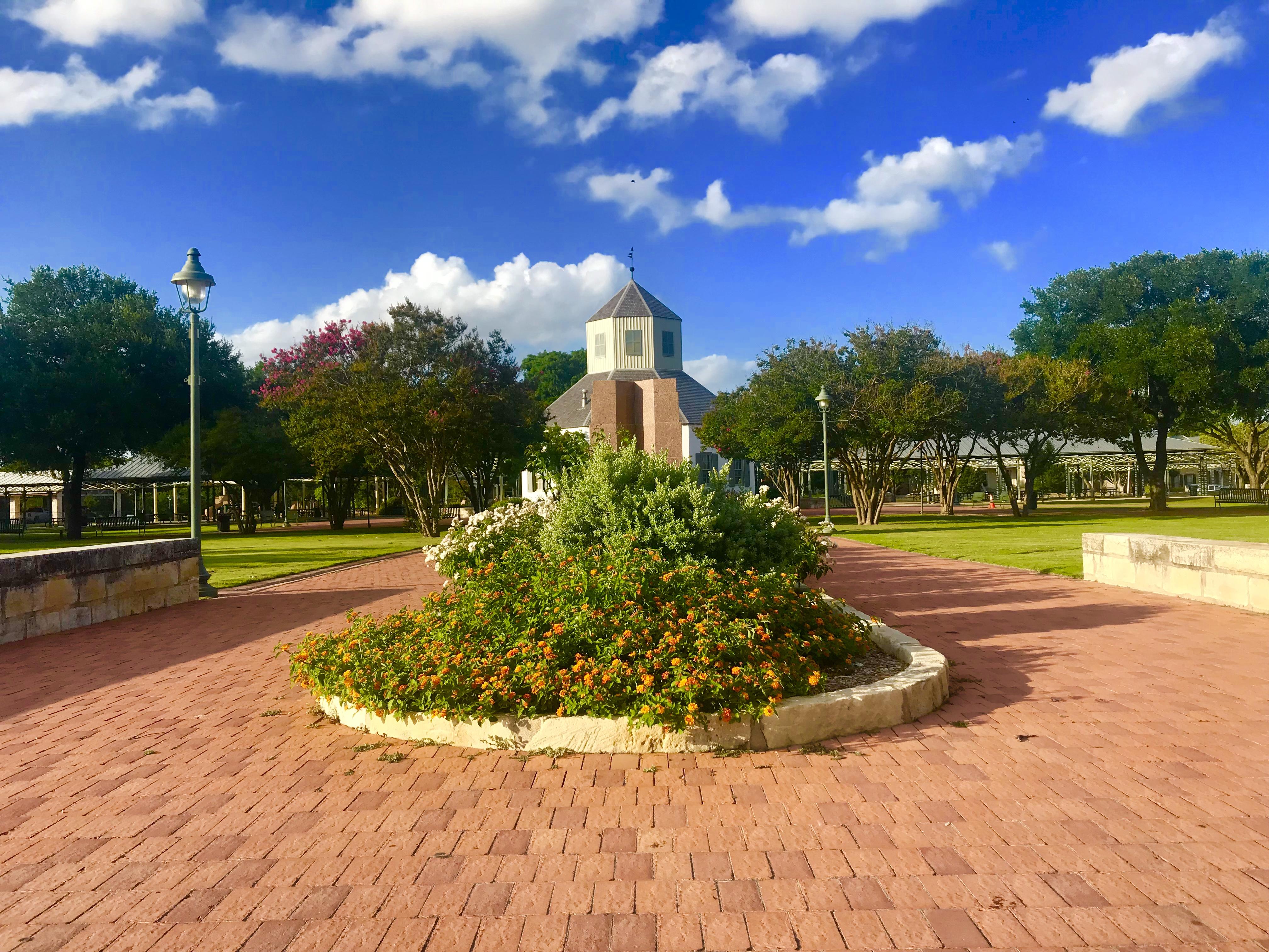 The Wedding Website of Monica Dickson and Samuel Sutton