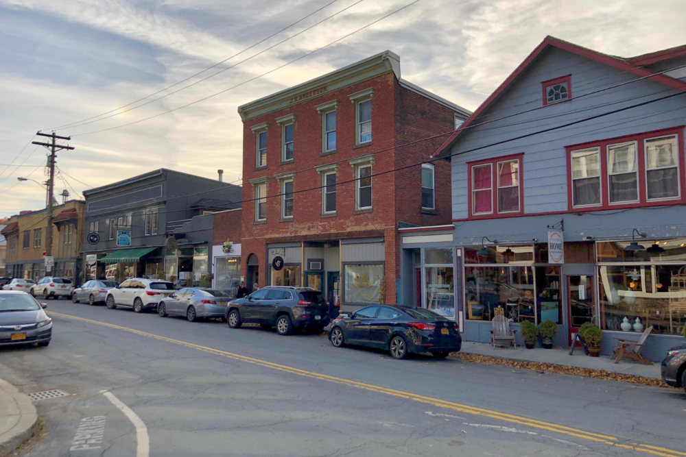 The Wedding Website of Savannah Lust and Jeff Marks