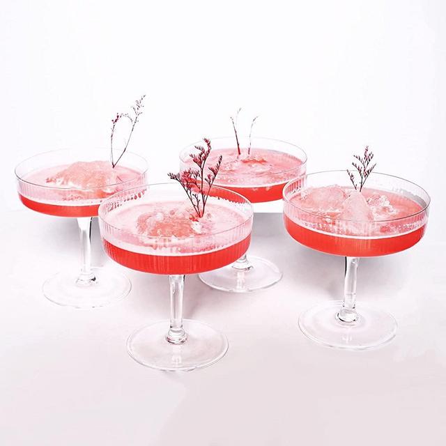 Montex 4 Pcs Coupe Glasses, 7.5 oz Classic Vintage Cocktail Galssware, Pefect for Cocktail, Champagne and Gift