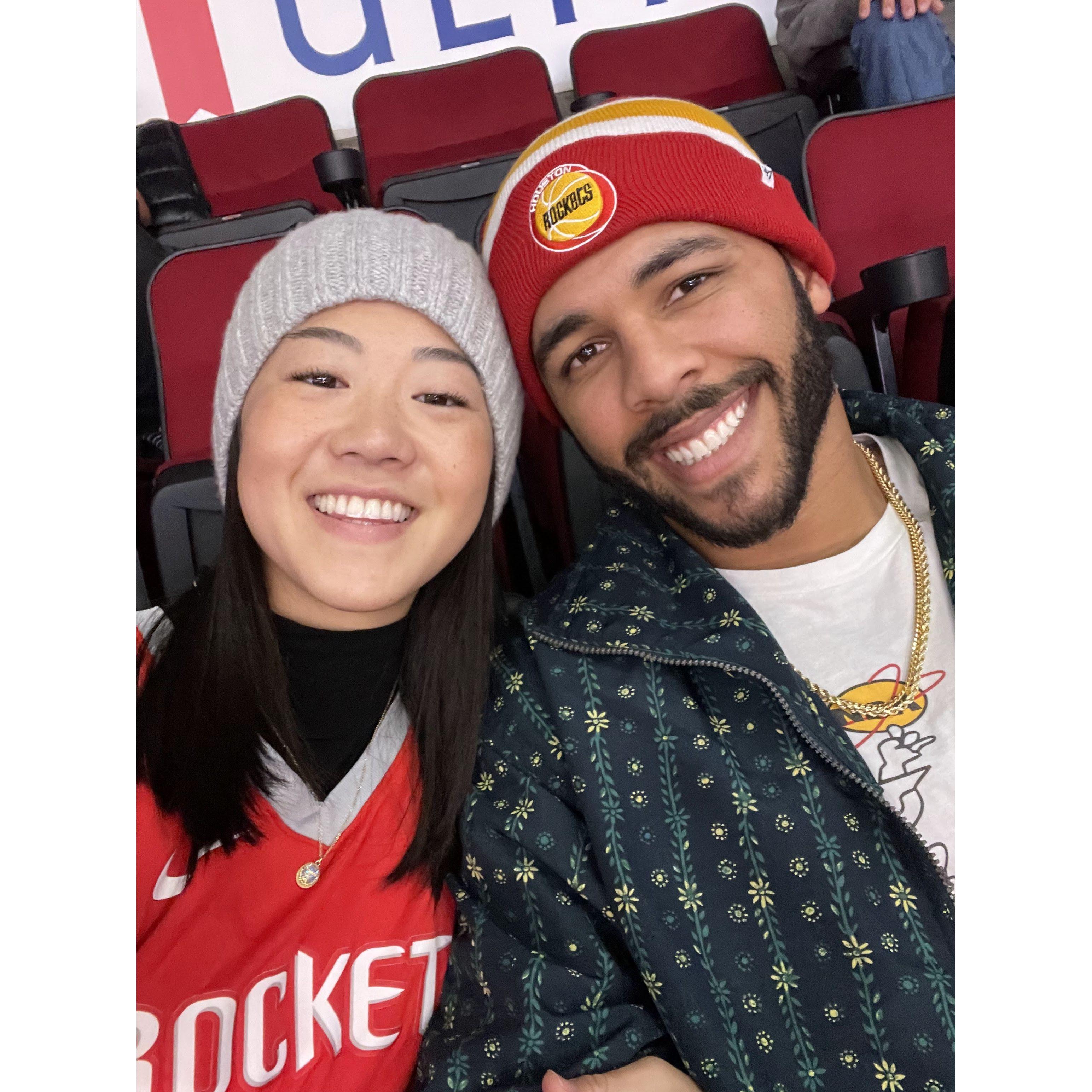 Bradley converts Haley from a Spurs fan to a Rockets fan. One of many Christmas's where Bradley's entire family gathers in Houston and enjoys the Holidays together.