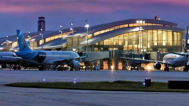 The Wedding Website of Emmilyne  Victor and Johnny Townsend Jr.