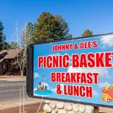 Johnny & Dee's Picnic Basket