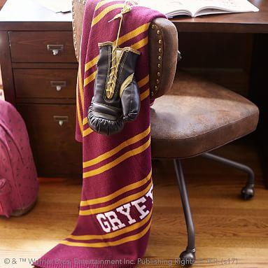 HARRY POTTER™ Knit Throw