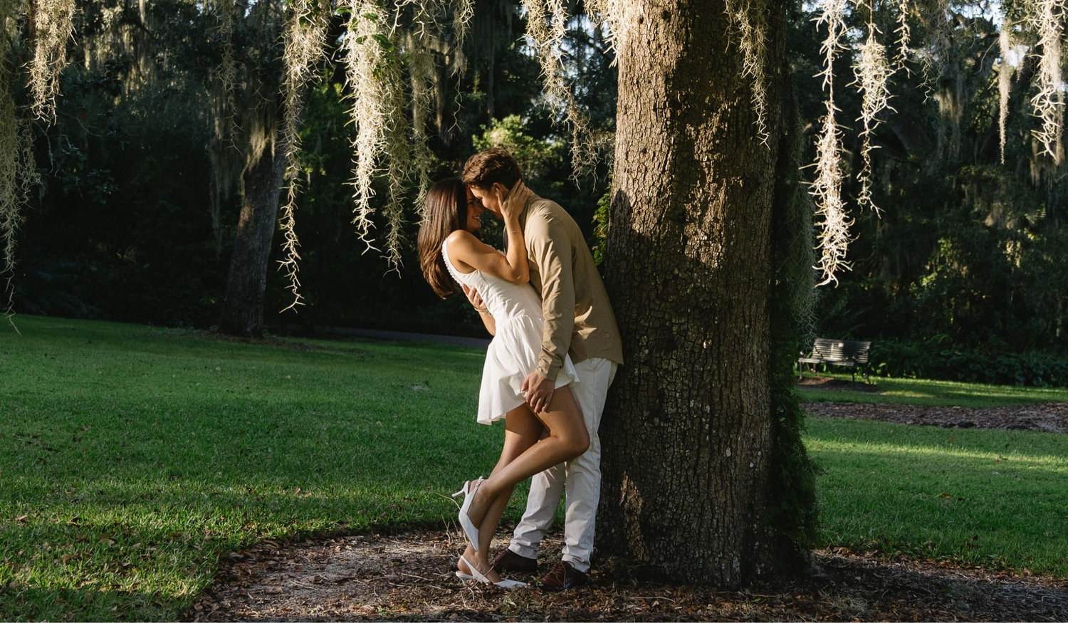 The Wedding Website of Lauren Bonner and Benjamin Hanson