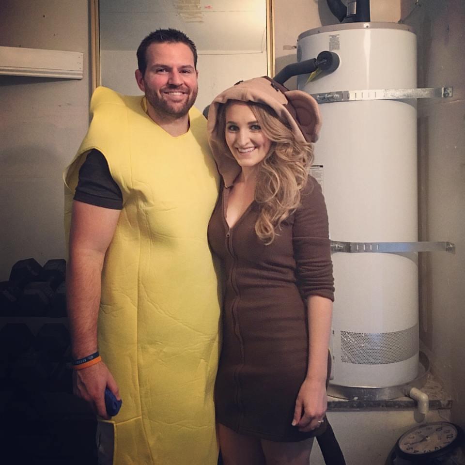 Halloween: Monkey and Banana