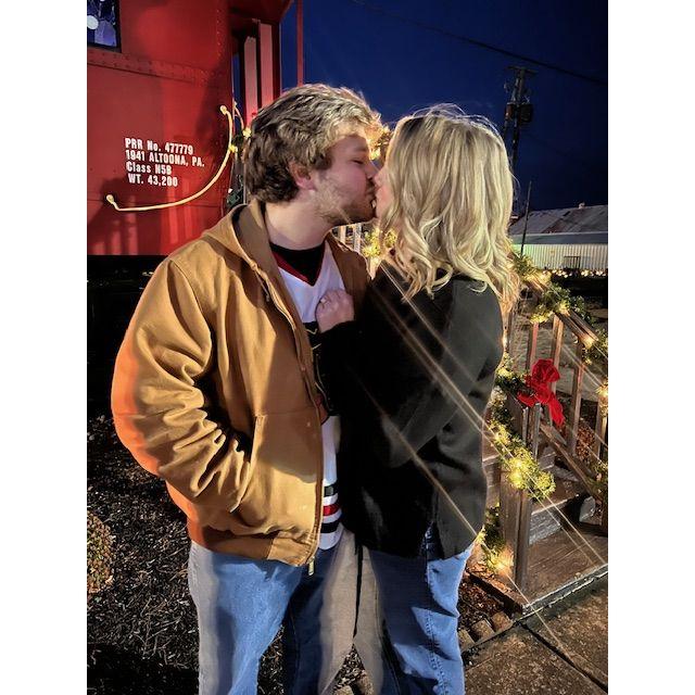 <3