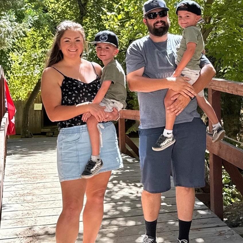 Our annual Labor Day family trip to Oak Glen 🍎