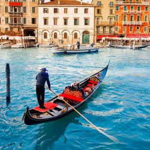 Honeymoon Boat Tour