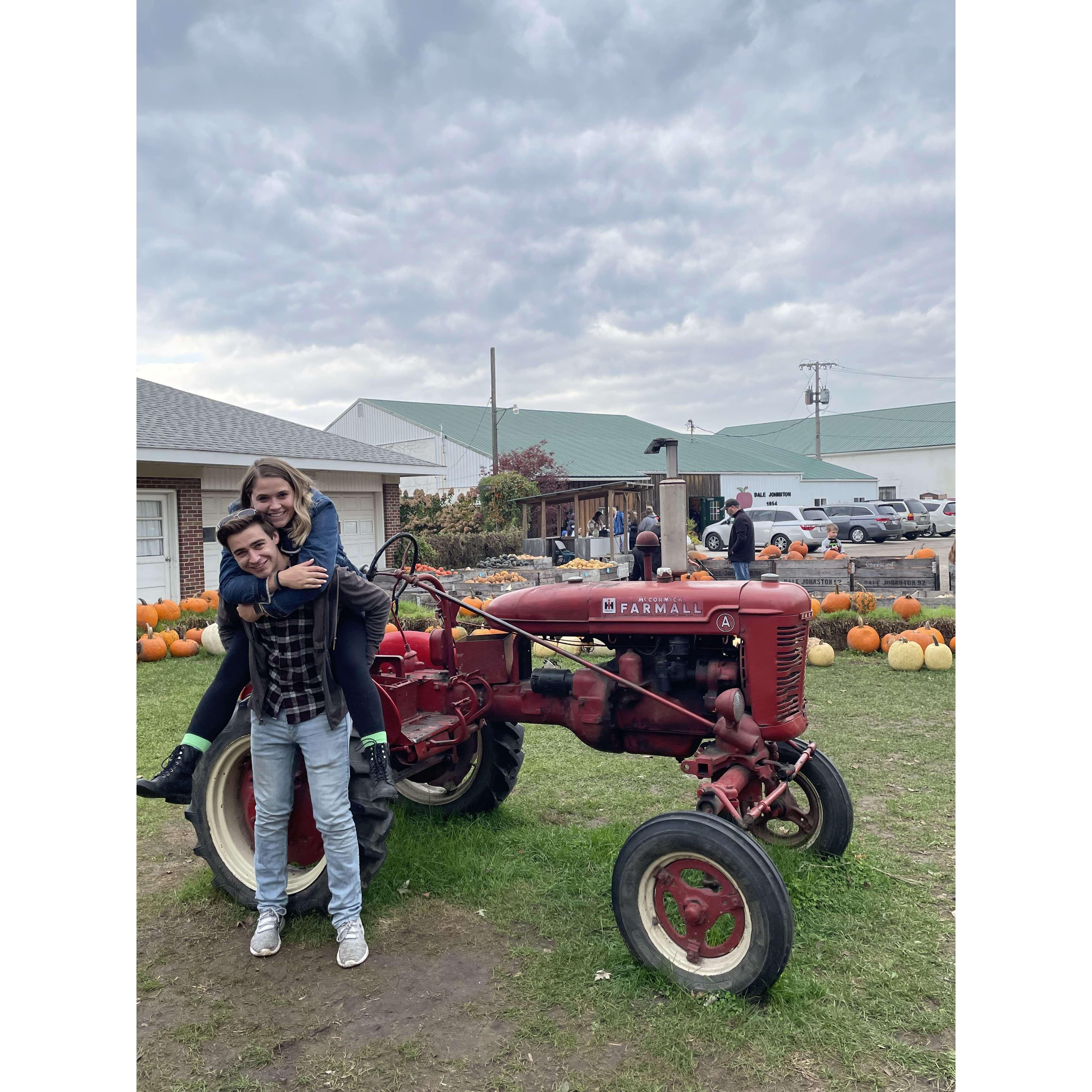 Our second trip to the apple orchard!