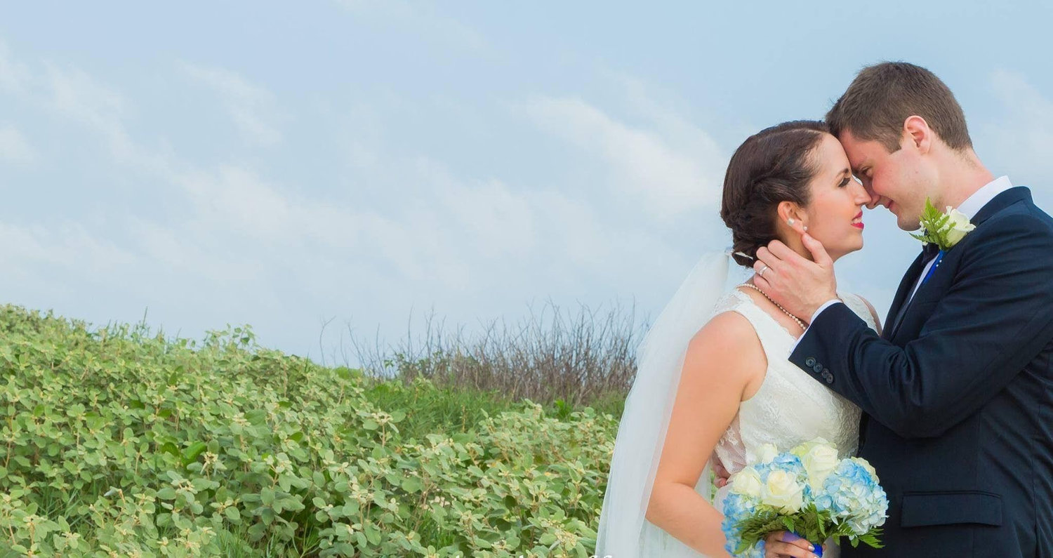 The Wedding Website of Sara Evans and Hardy Evans