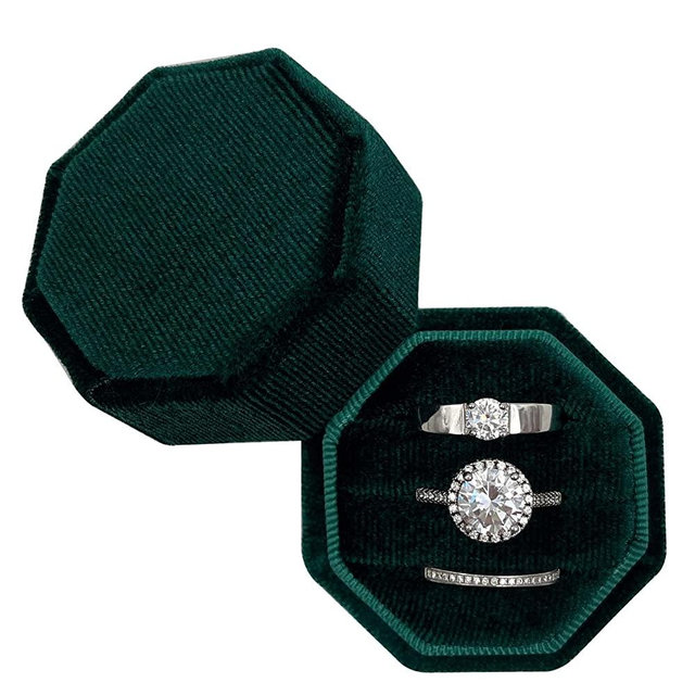 Beatilog Velvet Ring Box 3 Slots - Octagonal Premium Rings Holder Handmade Ring Bearer Jewelry Storage Organizer for Wedding Ceremony, Christmas, Photography Prop (Emerald)